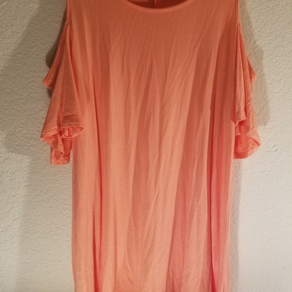 Zena Outfitters cold shoulder Tshirt size L